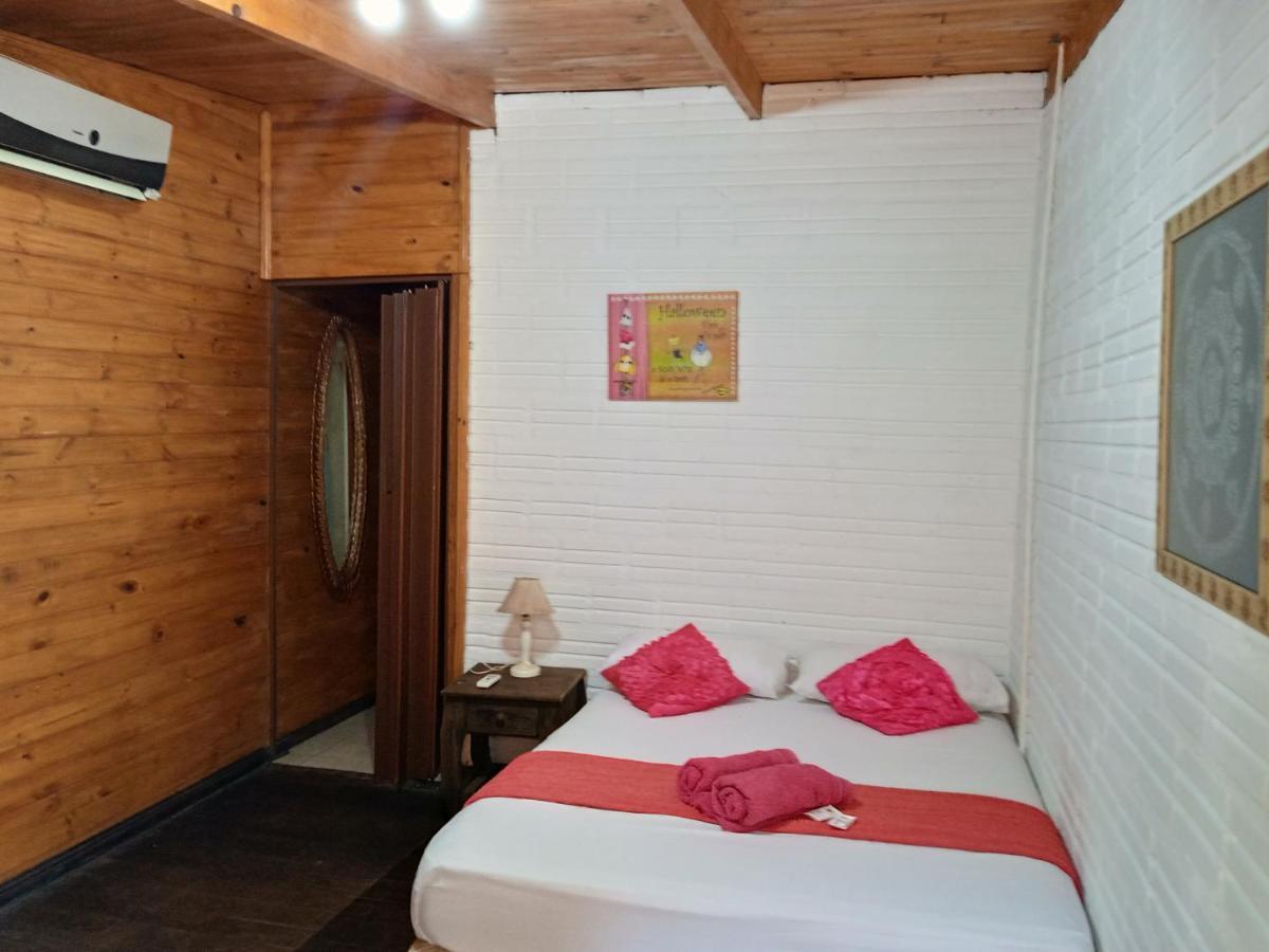 Garden Stone Hostel Puerto Iguazu Exterior photo