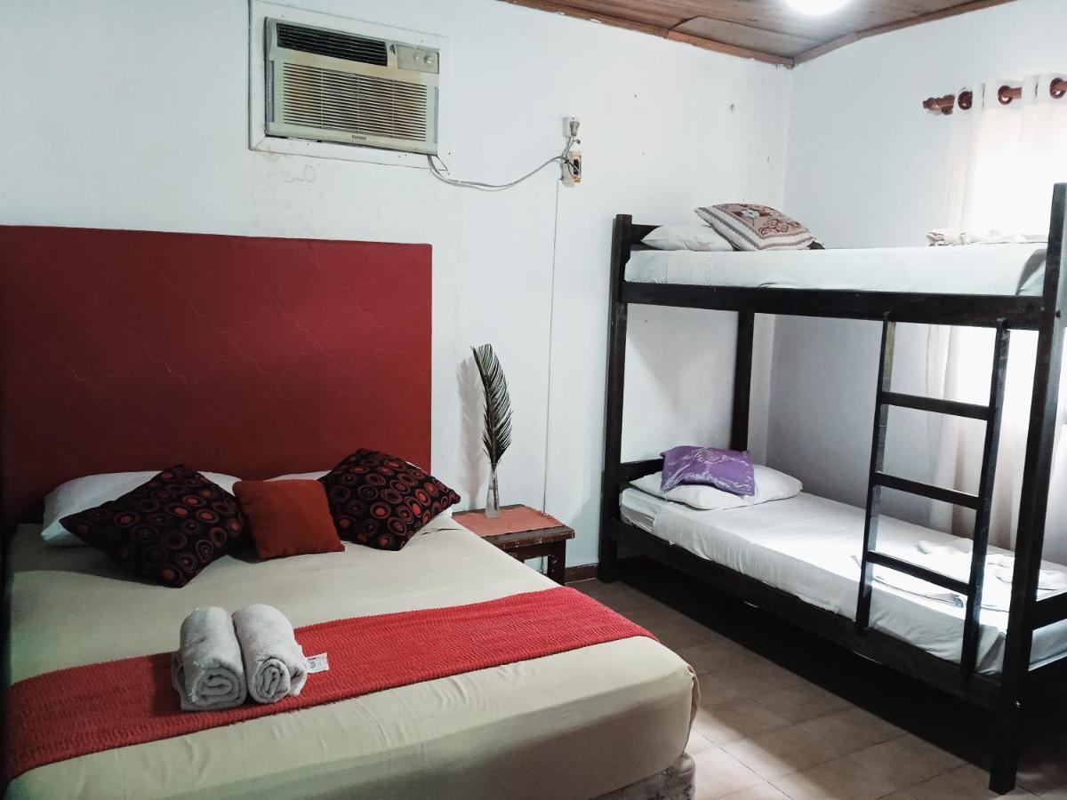 Garden Stone Hostel Puerto Iguazu Exterior photo