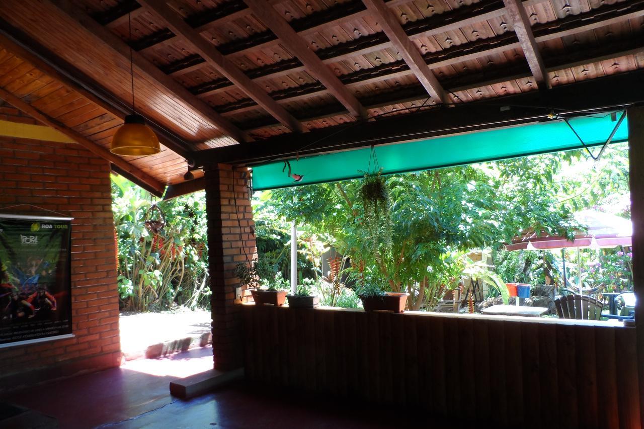 Garden Stone Hostel Puerto Iguazu Exterior photo